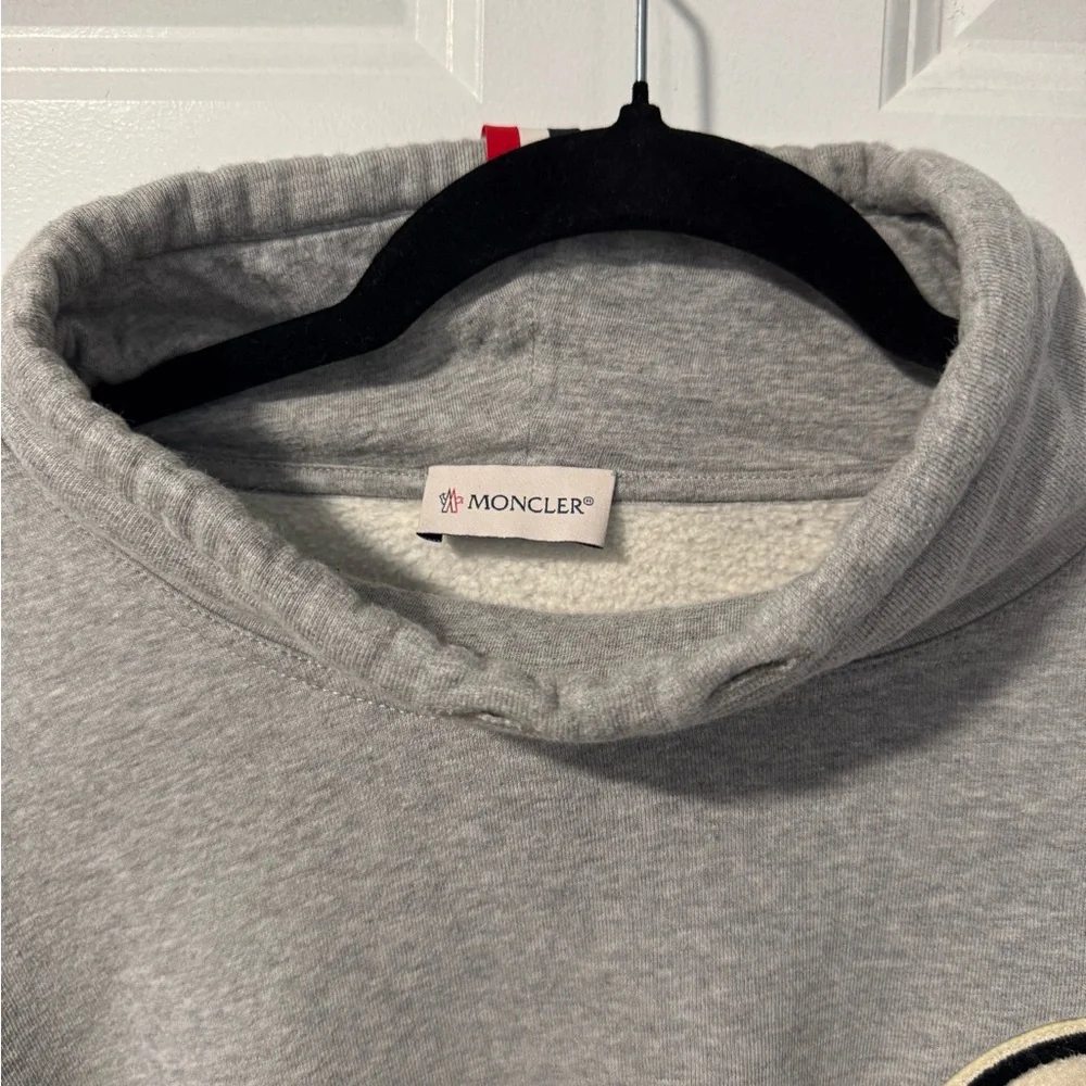 Moncler Graphic Crewneck — Authentic — Gray - Picture 2 of 6